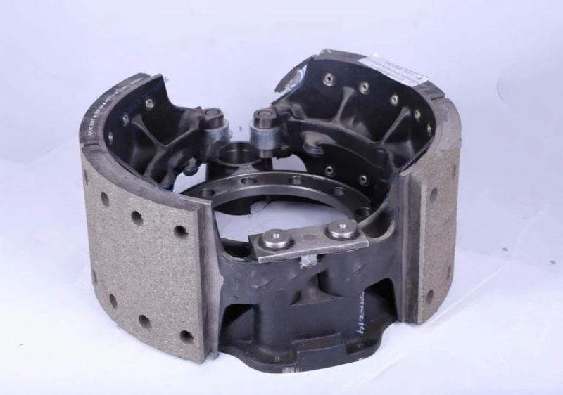 Суппорт колесных тормозов правый с колодками в сборе 340-008-7451
